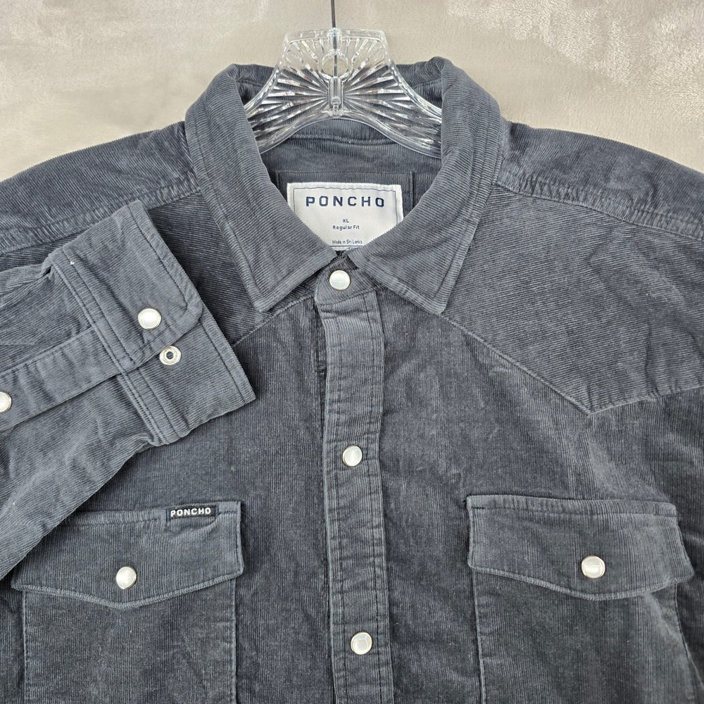 Poncho Shirt Mens XL Grey Corduroy Western Pearl Snap Regular Fit Long Sleeve